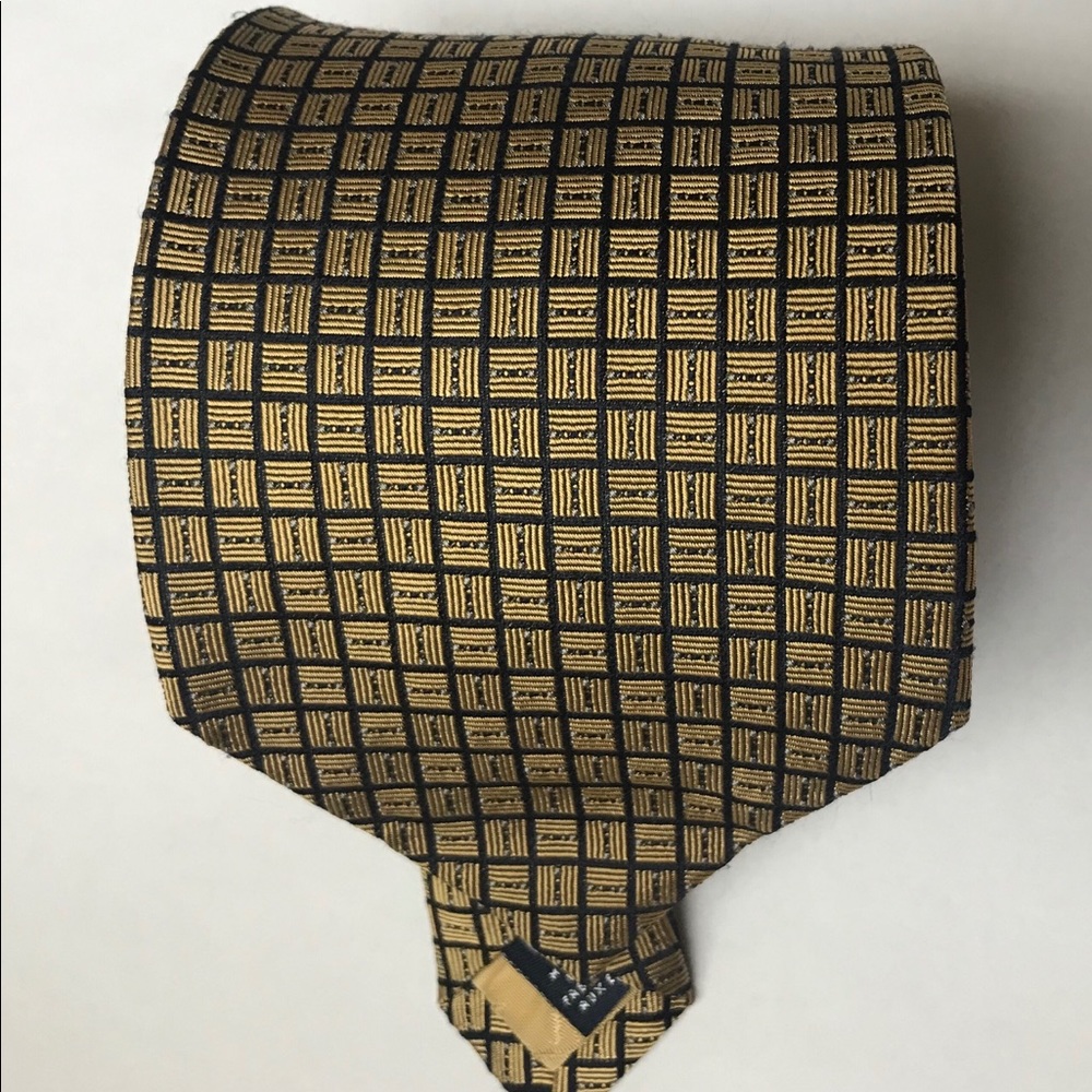 Nautica Vintage Men’s Gold Tie Necktie 100% Silk